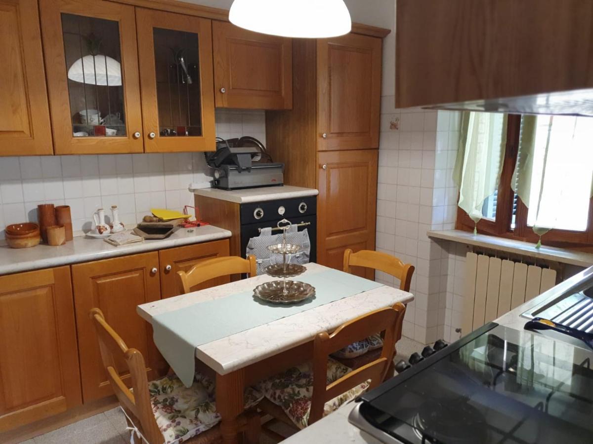 Casa Vacanze Elisabetta مونتالشينو المظهر الخارجي الصورة